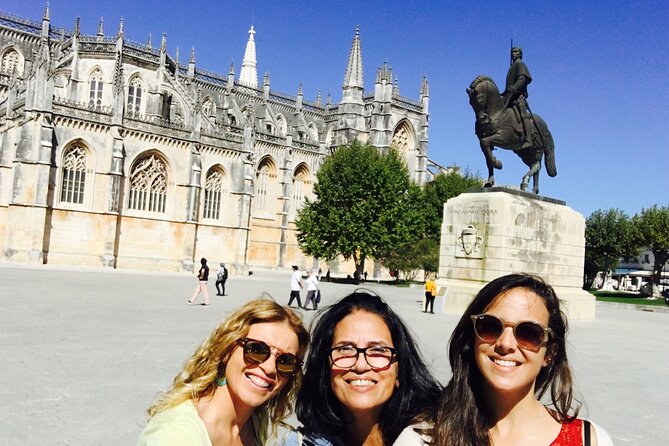 Private Day Tour With Guide to Fatima, Batalha, Nazaré and Obidos - Batalha Monastery: Gothic drama with a tight clock