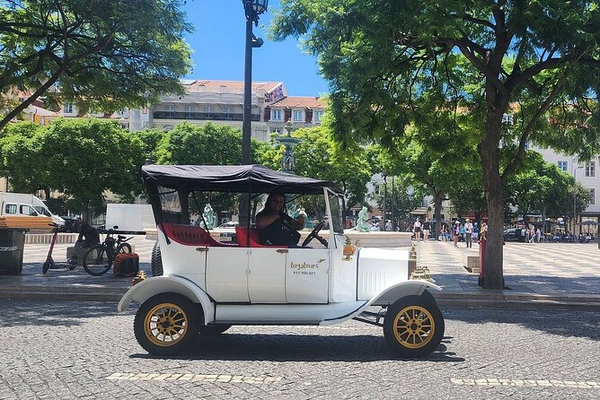 Private Electric Tuk Tuk Adventure in Lisbon - National Pantheon (Santa Engrácia): The Dome, the Tombs, and the Rooftop
