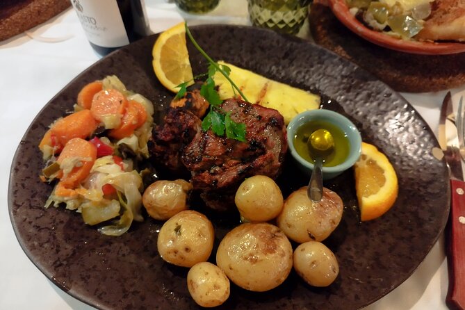 Private food tour gastronomy in lisbon with Ten tastings - Convento do Carmo: earthquake memory meets revolution context