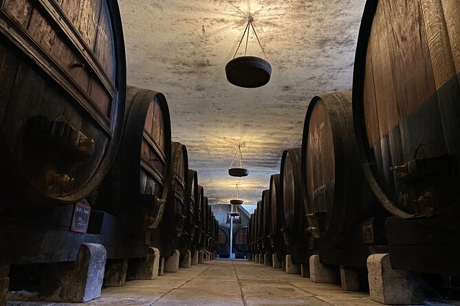 Private Full-Day Wine Tour from Lisbon with Tastings - S. Simao Arte Azulejos Decorativos: Traditional Tile Making From the 17th Century