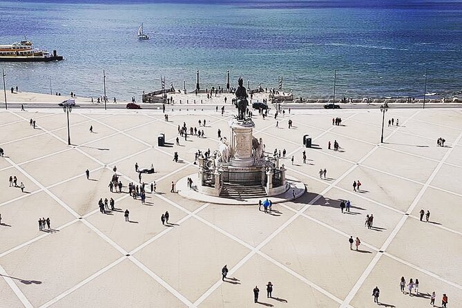 Private Guided 8 hours Tour in Lisbon - Sé de Lisboa and St. Anthony: Old Stone, Different Styles