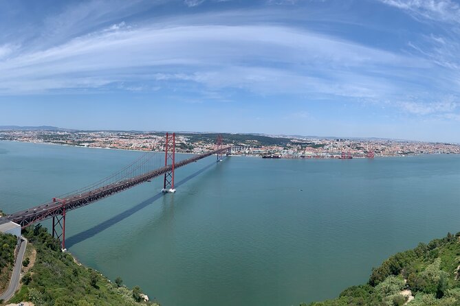 Private guided tour Lisbon highlights and hidden gems - Jeronimos Monastery: short stop, smart priorities