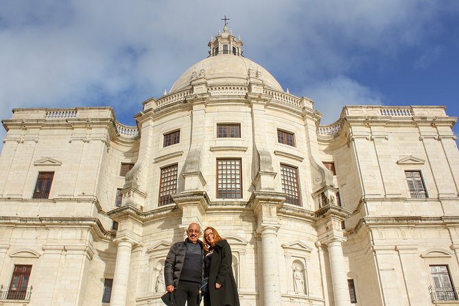 Private Guided Tuktuk Tour in Lisbon - A tight Lisbon Cathedral stop: photos, context, and what’s not included