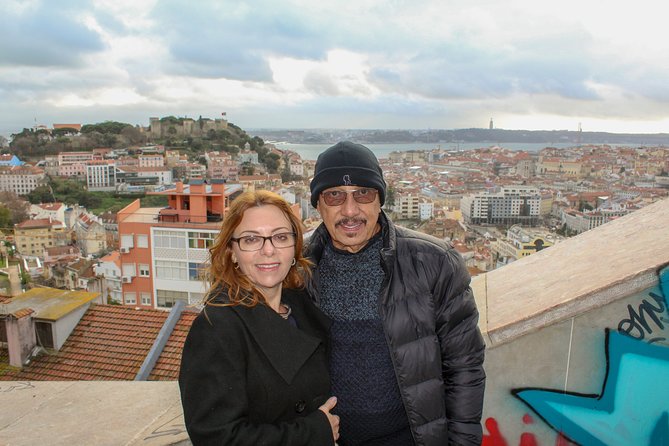 Private Guided Tuktuk Tour in Lisbon - Portas do Sol viewpoint: the quick orientation stop that pays off