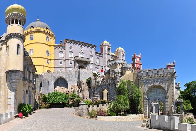Private Half Day Tour to Sintra and Pena Palace from Lisbon - Quick hits