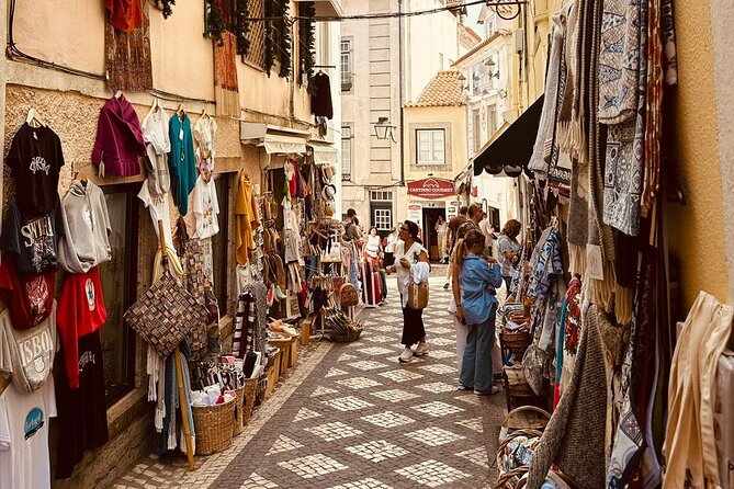 Private Half-Day Tour to Sintra (Pena Palace & Moorish Castle) - What to wear, what to bring, and how to be comfortable on the route