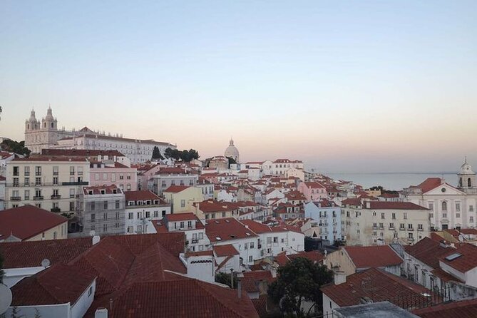Private Highlights of Lisbon HD Tour - A Four-Hour Lisbon Sampler That Actually Adds Up