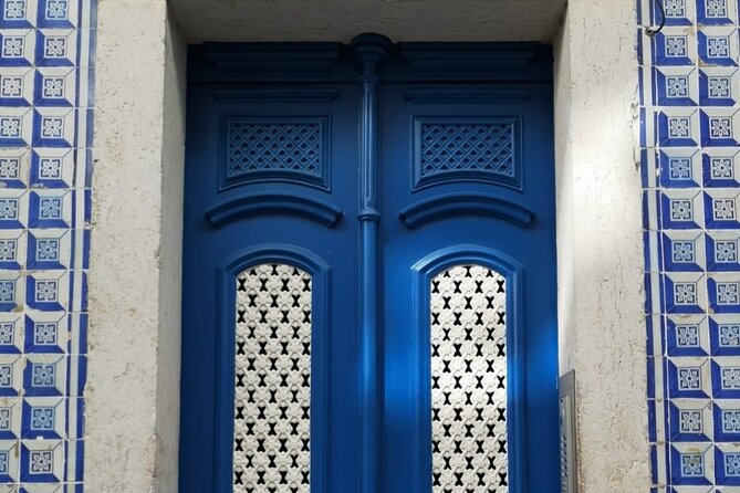 Private Highlights of Lisbon HD Tour - Pastéis de Belém: The Custard Tart, the Cinnamon Connection, and the 1837 Factory