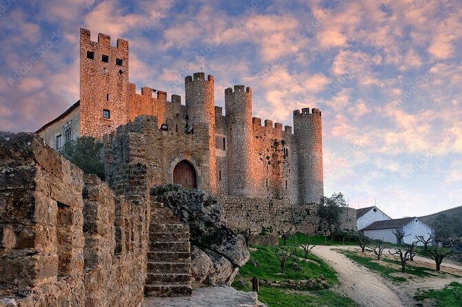 Private, Historical Route: Óbidos, Nazaré, Alcobaça and Batalha. - Batalha Monastery (Santa Maria da Vitória): Aljubarrota in stone