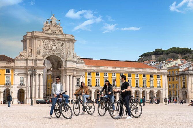 Private Lisbon 360º Guided Tour: Boat Trip, Bike, Walk & Tramway - A 360º Lisbon plan in 5 hours (bike, boat, walk, and viewpoints)