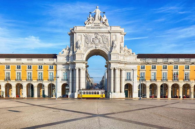 Private Lisbon city tour - Cristo Rei (Sanctuario Nacional de Cristo Rei): statue views and big symbolism