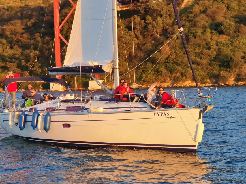 Private Lisbon Sightseeing Sailing Boat Tour with Locals - Key highlights at a glance