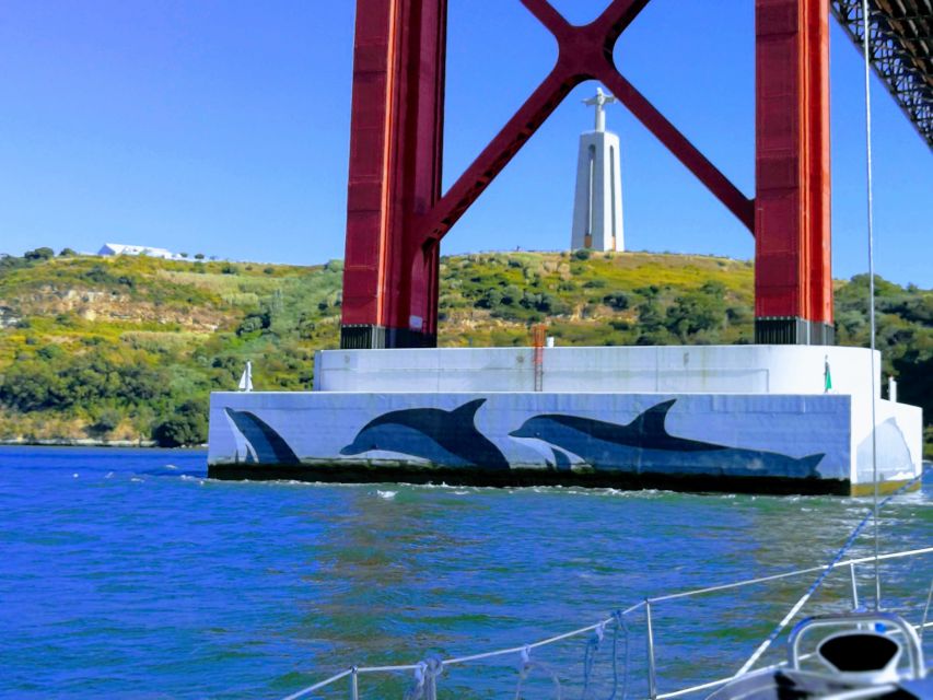 Private Lisbon Sightseeing Sailing Boat Tour with Locals - Price and value for $312 per group up to 4