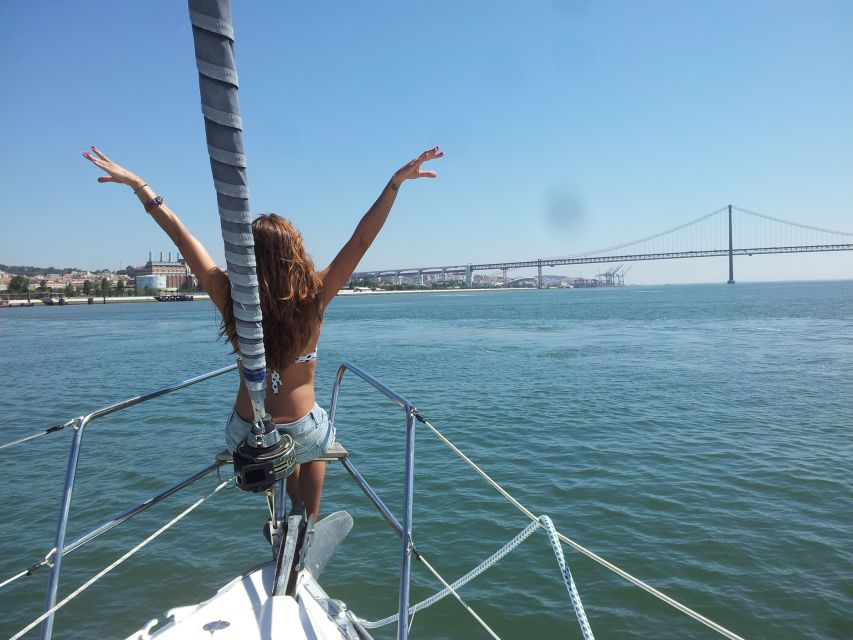Private Lisbon Sightseeing Sailing Boat Tour with Locals - Welcome drink and onboard comfort: small details that set the tone