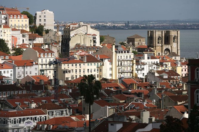 Private Lisbon Walking Tour - Baixa without the tourist script: doors you usually miss