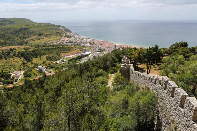 Private Lisbon Wine & Tile Painting Tour – Sesimbra & Traditions - Key highlights to plan around