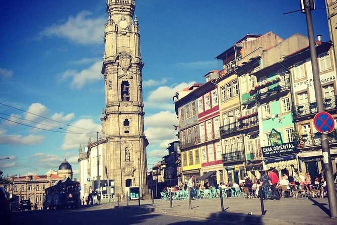 Private Porto from Lisbon with Portuguese lunch and Porto wine tasting - The Lisbon to Porto drive is part of the experience