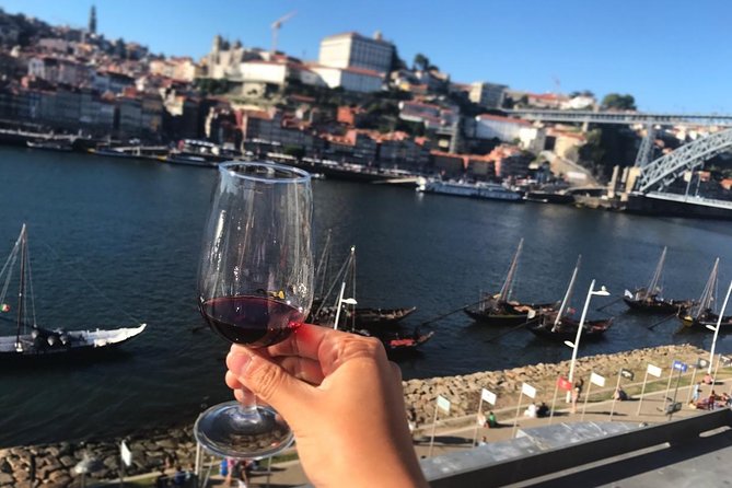 Private Porto from Lisbon with Portuguese lunch and Porto wine tasting - Weather and timing: why the guide’s style matters