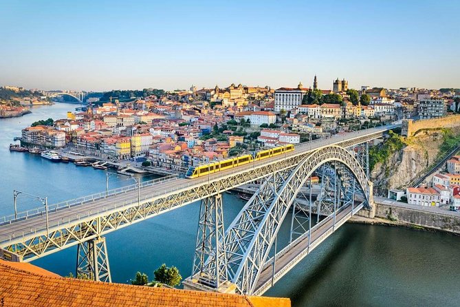 Private Porto from Lisbon with Portuguese lunch and Porto wine tasting - Getting oriented fast in Porto: Ribeira and river views