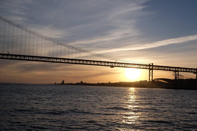 Private Relaxing Sunset Tour along the Tagus River - Key highlights worth booking