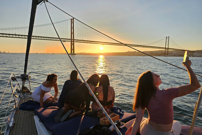 Private Relaxing Sunset Tour along the Tagus River - Price and timing: Is it worth $361.23 per group?