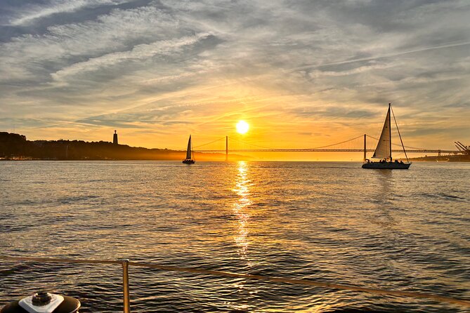Private Sailing tour in Lisbon - Day Time, Sunset and Night - Where You Meet (and Why It’s Easy to Plan)