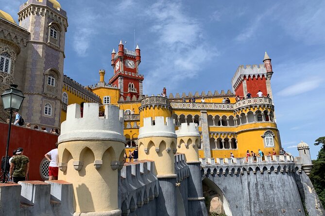 Private Sintra, Pena Palace and Cascais Day Tour - Sintra’s medieval center: UNESCO wander time (and a lunch plan)