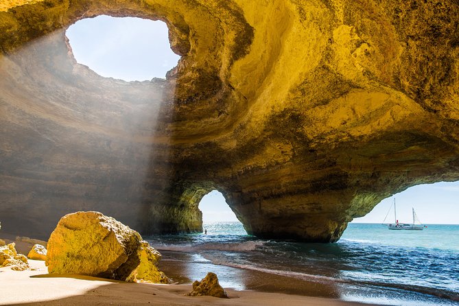 Private Tour Algarve From Lisbon To Portimão and Lagos - Praia da Marinha: Clear Water and Cliff-Frame Photos
