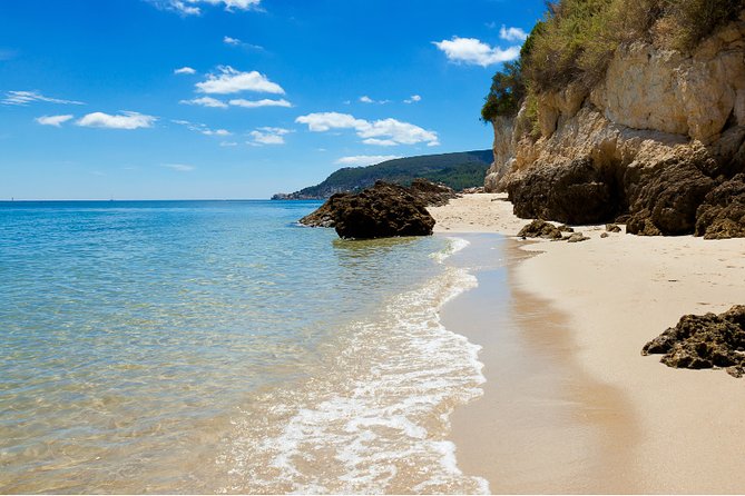 Private Tour: Arrábida Natural Park and Sesimbra Day Trip from Lisbon - The Pickup and the 25th of April Bridge Moment