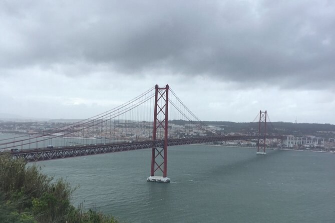 Private tour Arrábida, Sesimbra from Lisbon - 25 de Abril Bridge First: The Photo Moment That Sets Your Pace