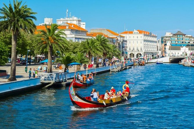 Private Tour: Coimbra (World Heritage) & Aveiro (Little Venice) tour day trip from Lisbon with lunch - Lunch with a view: why the included meal matters