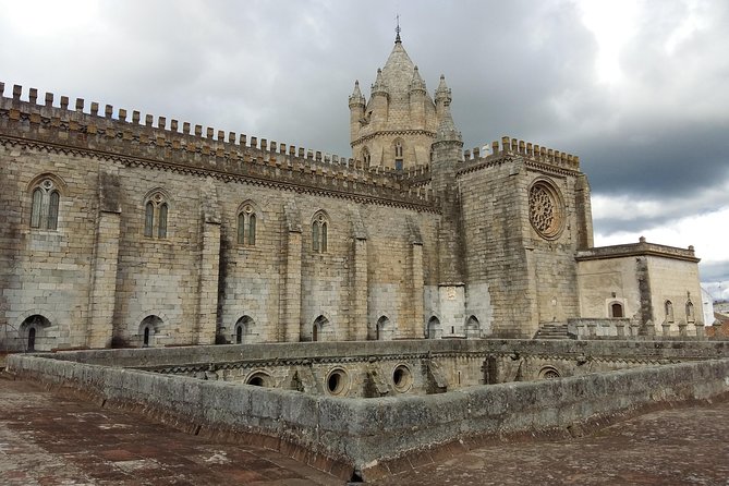 Private Tour Évora - Wine Tasting - Beautiful Medieval Village of Monsaraz - What it feels like as a private day tour (the real advantage)