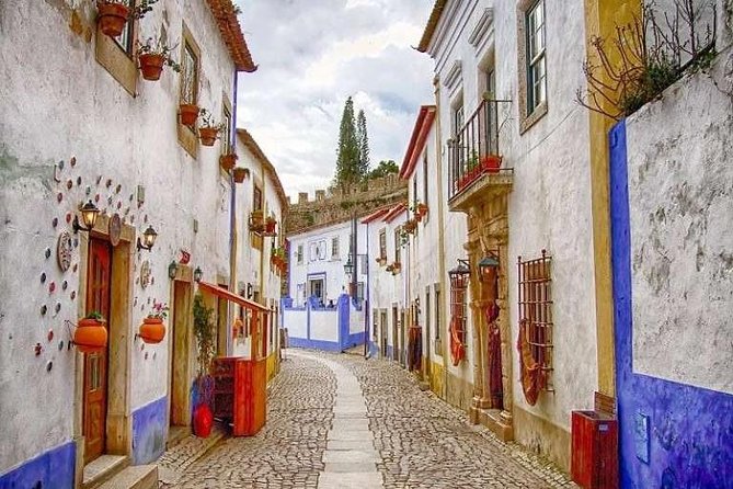 Private tour for 1 to 8 people: Fátima, Batalha, Nazaré and Óbidos - Your best game plan: when to prioritize what you care about