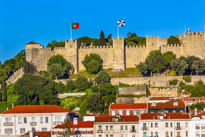 Private Tour for small groups of 7 Days in Portugal from Lisbon - Aveiro canals, Nazaré waves, and medieval Óbidos walls