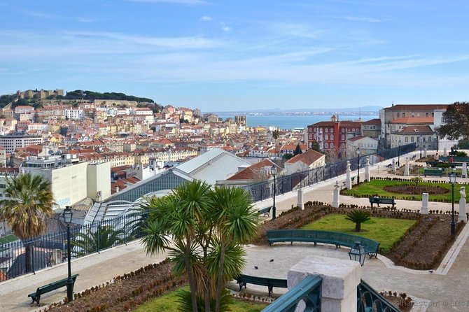 Private Tour for small groups of 7 Days in Portugal from Lisbon - Price and what this private week is really buying