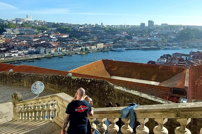 Private Tour from Lisboa to Aveiro and Porto - São Bento Railway Station: Make Time for the Tile Panels