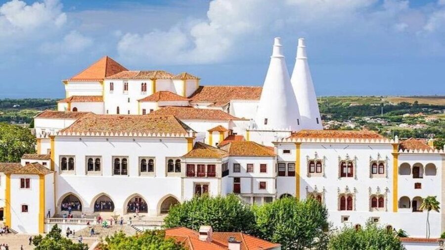 PRIVATE Tour From Lisbon: Sintra, Pena Palace and Cascais - Cabo da Roca and Guincho Beach: Portugal’s Edge and Ocean Noise