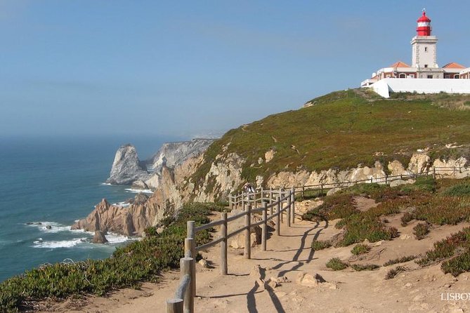 Private tour half day Sintra-Cabo Roca-Cascais-Portuguese Riviera - Guide pacing and language: pick the style that fits you