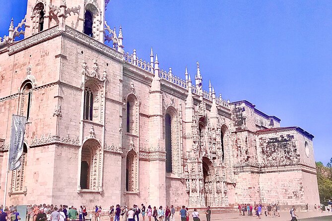 Private Tour in Lisbon - Bairro Alto and Chiado: Finishing with Lisbon’s Street-Scene Energy