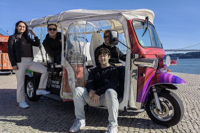 Private Tour in Lisbon with Tuk Tuk - Praça do Comércio (Terreiro do Paço): Tagus views and big-square scale