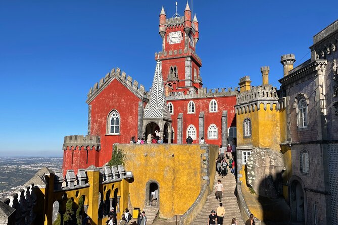Private Tour in Sintra - Praia das Azenhas do Mar: your beach break near the mountains (30 minutes)