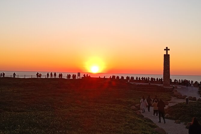 Private Tour in Sintra and Cascais by Jeep - Stop 6: Azenhas do Mar for coastline views and the ocean pool