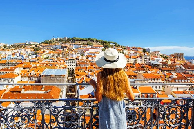 Private tour: Lisbon Fado Dinner Show and Panoramic Night Tour - Alfama for dinner and live Fado: where the emotion lives