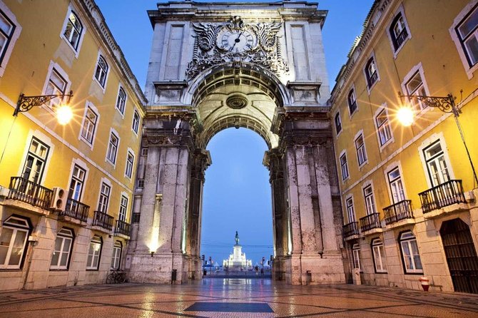 Private tour: Lisbon Fado Dinner Show and Panoramic Night Tour - Price and value: what $190.84 buys in this 4-hour package