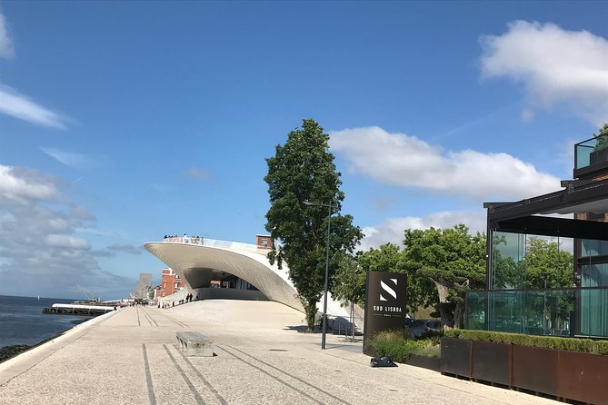 Private tour Lisbon - full day - Portas do Sol and Senhora do Monte: the miradouros that frame everything