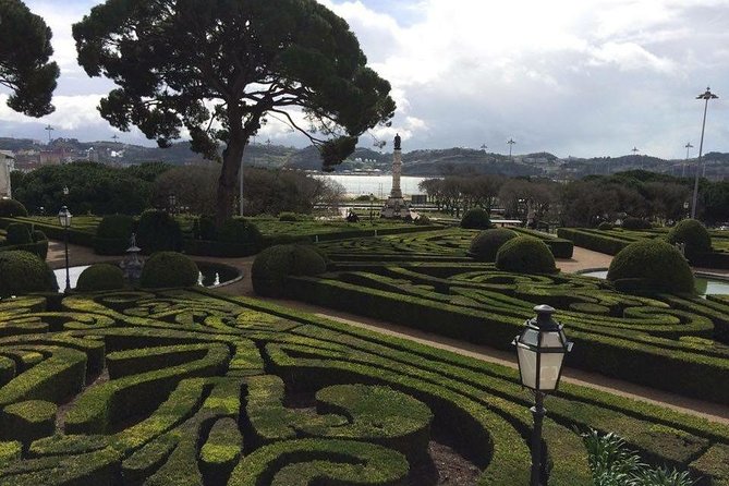 Private tour Lisbon - full day - Lisbon Cathedral and Alfama: two kinds of “old Lisbon” in one day