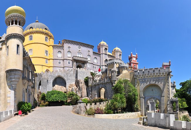 Private Tour Sintra - Pena Palace: the 19th-century wow factor (and where time can slip)