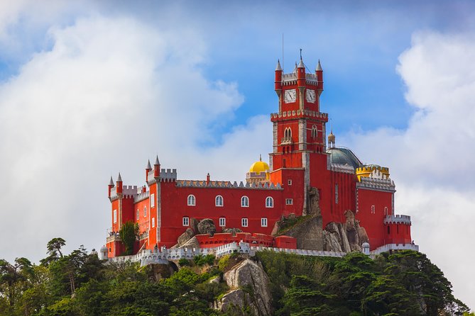 Private Tour Sintra - Historic center of Sintra: your hour of real town life