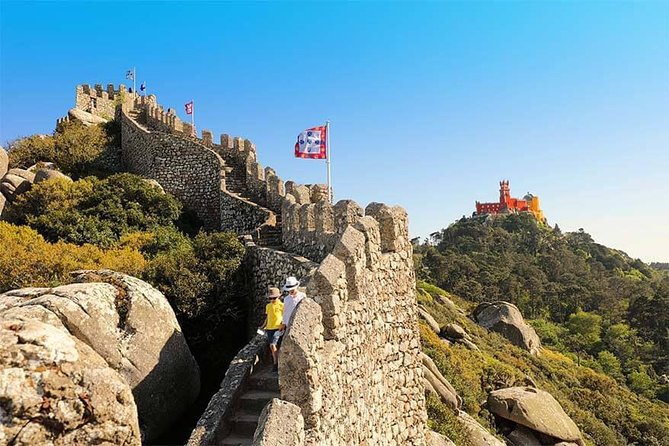 Private Tour - Sintra and Lisboa - Sintra National Palace: guided context for a ticketed highlight