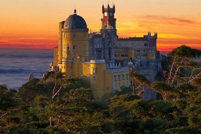 Private Tour Sintra & Cascais - Sintra Historic Center: Pedestrian Charm and Travesseiros Time